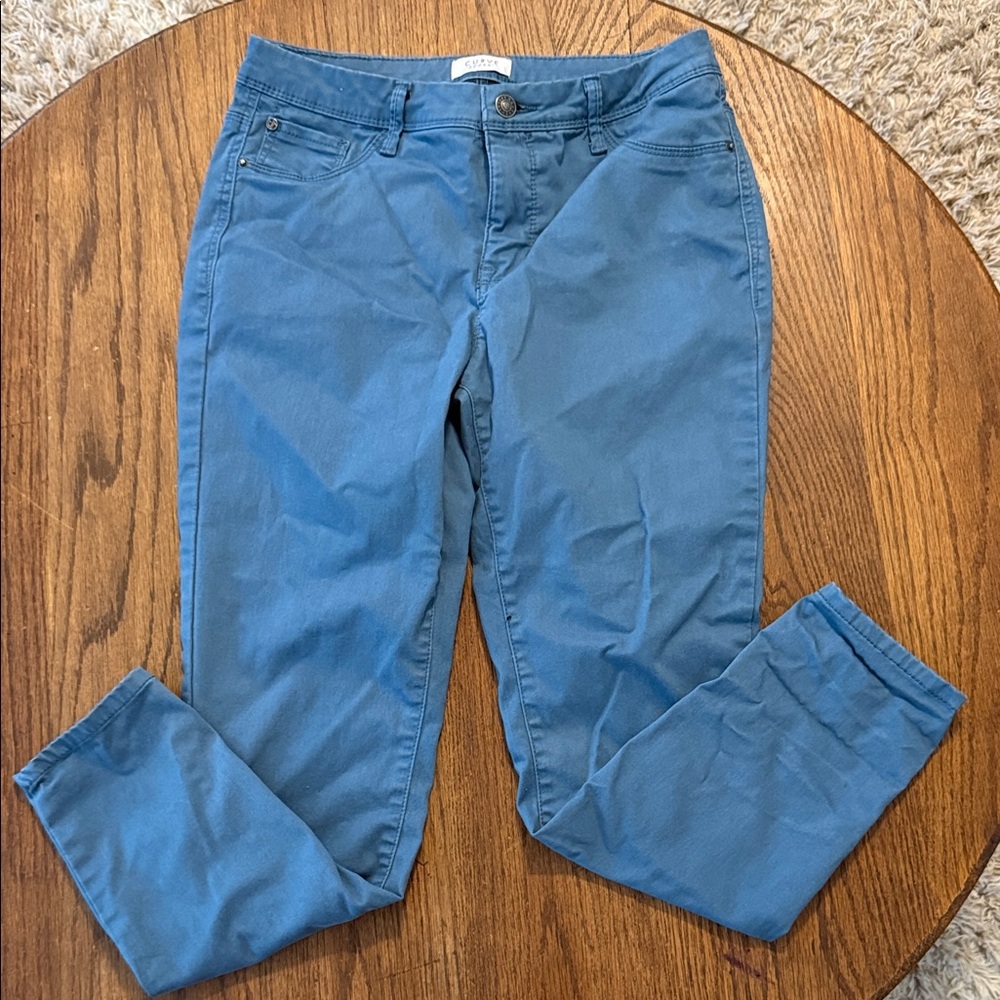 Stylish Blue Jeans curb appeal size 8